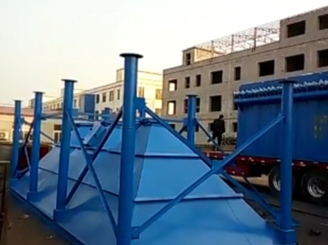 2017年2月四川吳經理脈衝布袋除塵器裝（zhuāng）車